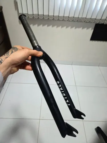 Garfo Fly Bikes Proton 100% CrMo