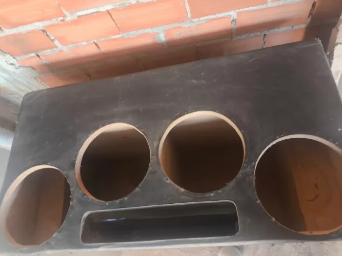 CAIXA PARA 4 GRAVES PARA SAVEIRO
