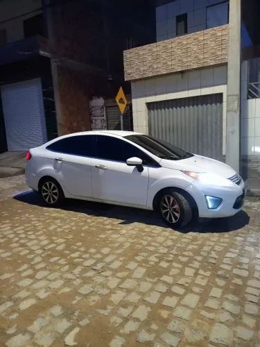 Ford Fiesta Sedan SE 1.6 16V Flex 4P 2013