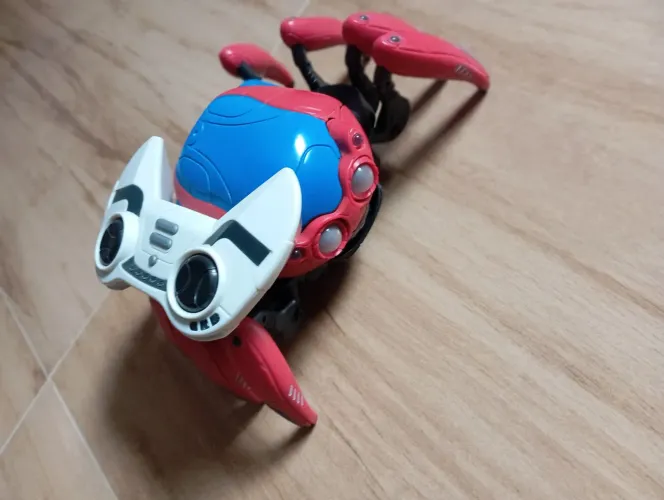 aranha robô de controle remoto
