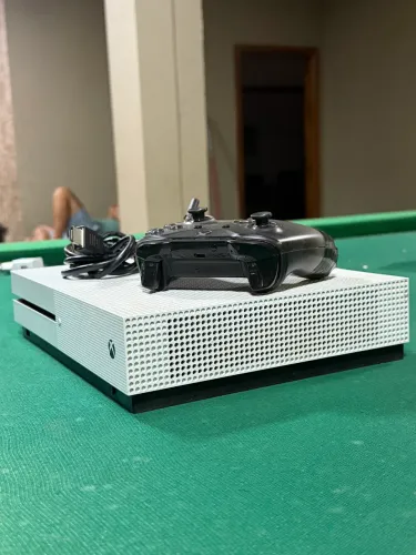 Xbox One S Branco - Funciona 100% - Perfeito Estado - Envio OLX Pay - Troco e Parcelo 18x