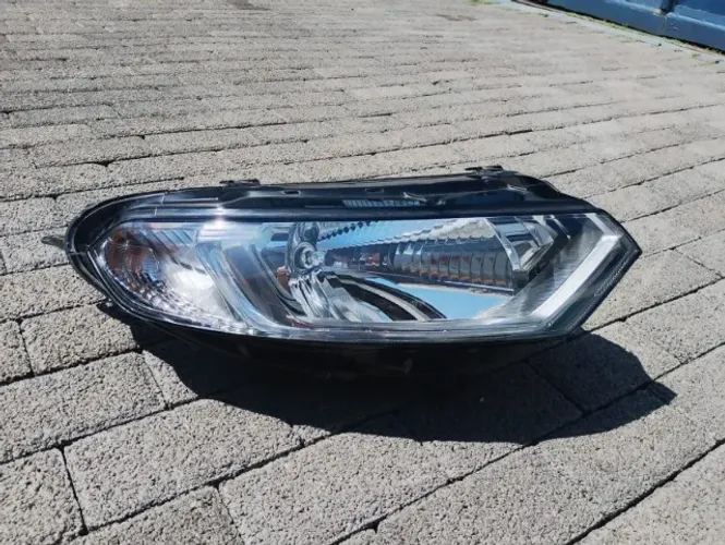 FAROL FORD NEW ECOSPORT LADO DIREITO PASSAGEIRO 2013 A 2017 COM LAMPADAS