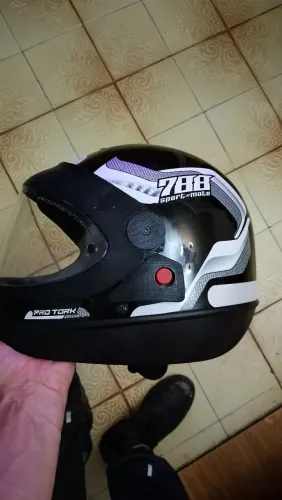 Capacete novo