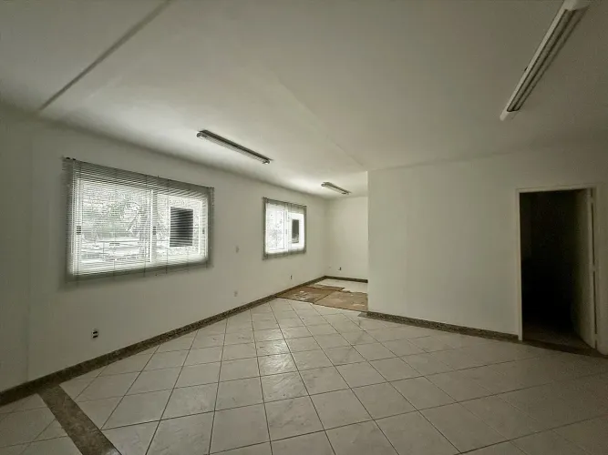 Casa Comercial para Locação no bairro Centro em Bento Gonçalves, RS