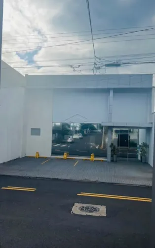 PRÉDIO COMERCIAL. SEU NOVO ENDEREÇO!