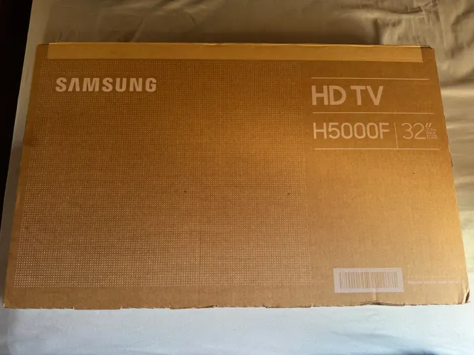TV Samsung 32" HD - Modelo H5000F - NOVA LACRADA