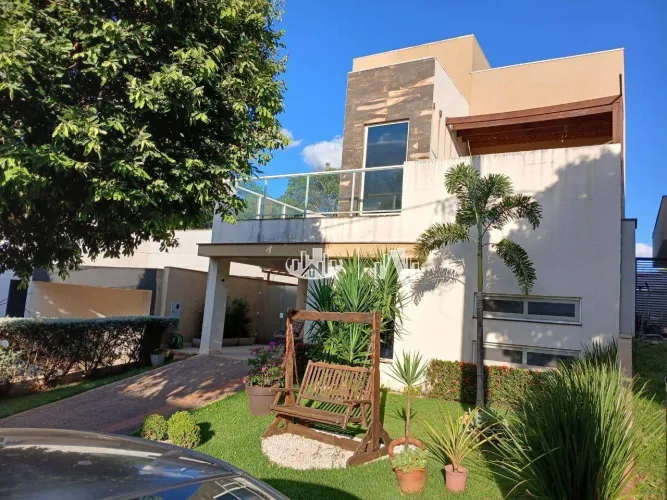 Casa com 3 Quartos para alugar, 205 m² por R$ 8.600/mês - Condomínio Golden Hill - Londrin