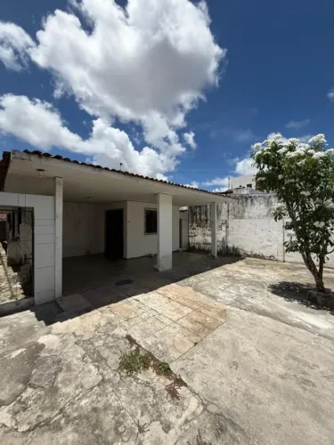Casa para Venda em João Pessoa / PB no bairro Cristo Redentor