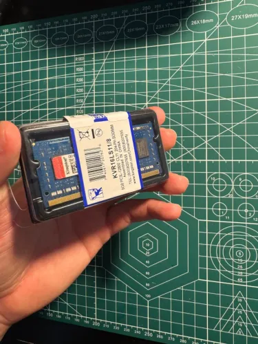 Memória RAM DDR3L - 1600MHz - 4 GB
