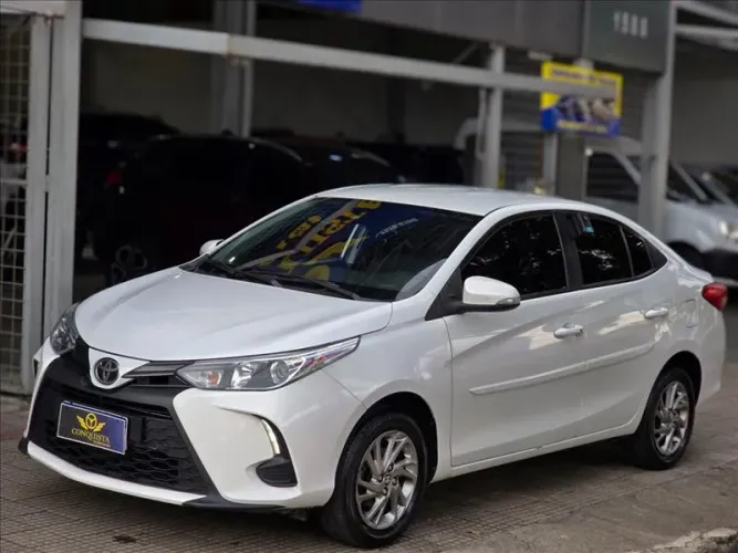 Toyota Yaris XS Connect 1.5 Flex 16V 5P AUT 2023