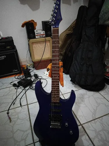 Guitarra Golden