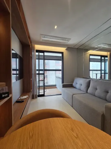 Disponibilizo p/ locação um estúdio mobiliado e decorado, localizado no Setor Bueno Goiâni