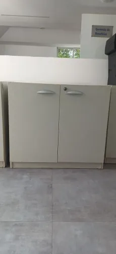 armário baixo de escritório