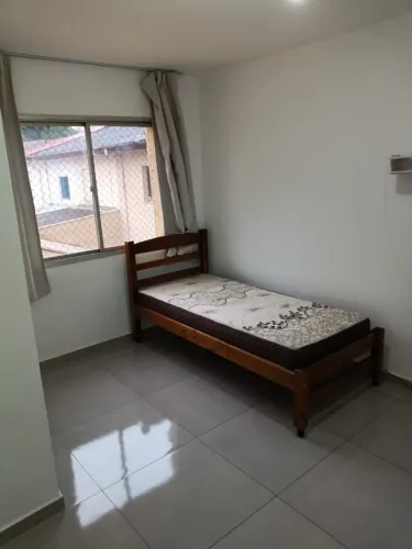 Cama de solteiro + Colchão 88cm