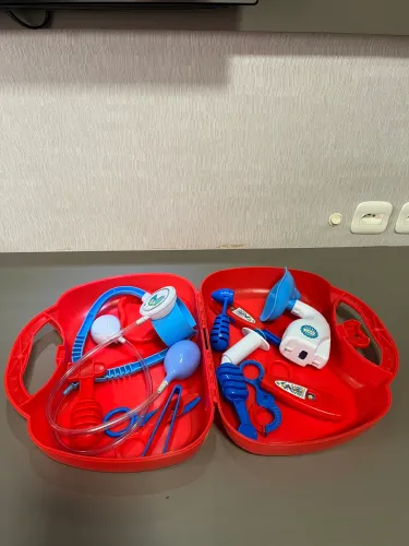 Maleta infantil meu consultório - Tateti - R$ 30,00