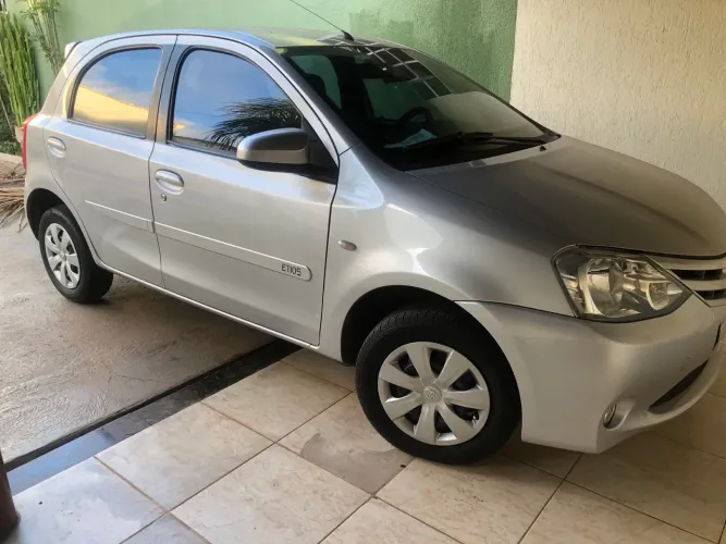 Toyota Etios XS 1.5 Flex 16V 5P Mec. 2016
