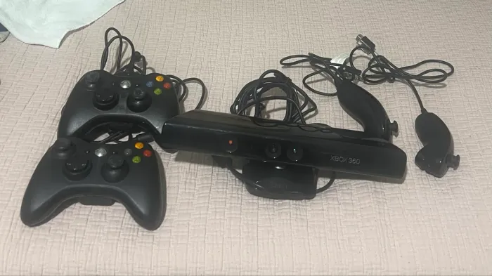 KINECT + CONTROLES - XBOX 360