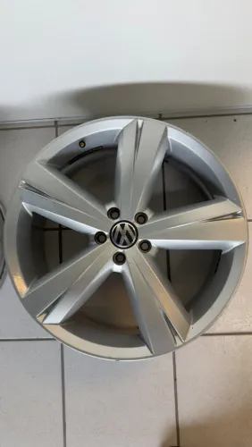 Rodas fusca tsi aro 20 com pneus