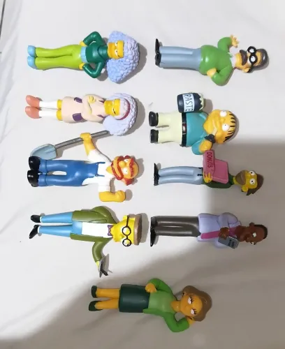 Lote 9 bonecos os simpsons reservado