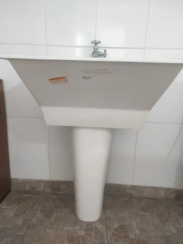 Tanque de fibra com coluna / 60 lt