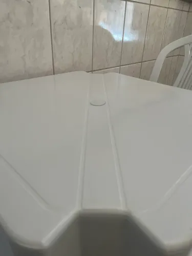 Mesa com 4 cadeiras