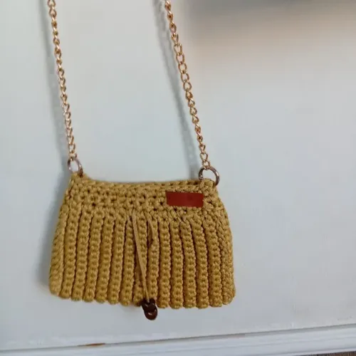 Bolsa de Crochê Artesanal Mostarda com Alça de Corrente - Impecável!