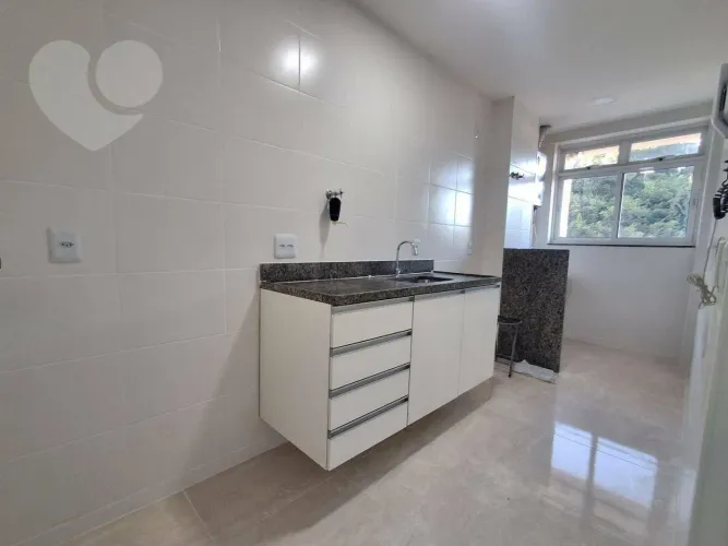 Apartamento com 2 dormitórios à venda, 62 m² por R$ 380.000,00 - Santa Rosa - Niterói/RJ