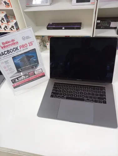 MacBook pro 15