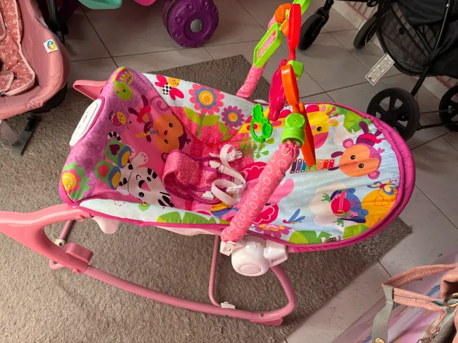 Cadeira de balanço bebê