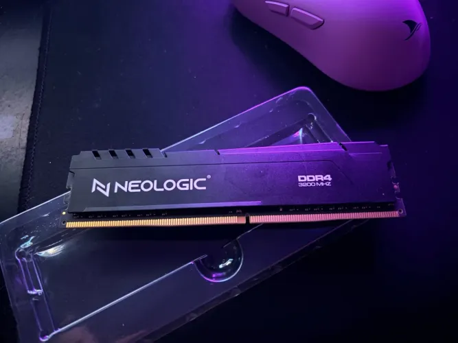 Memória RAM Udimm 8G - Neologic 3200mhz
