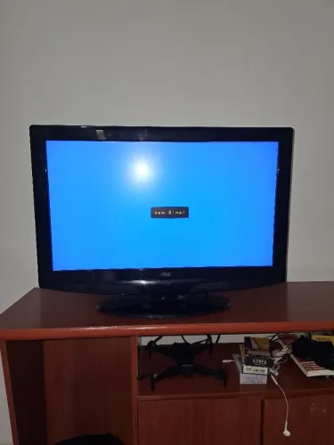 TV AOC 26 polegadas, em perfeito estado, (precisa de conversor)
