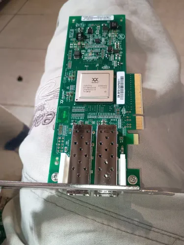 placa QLogic QLE2562-HP (Fibre Channel Host Bus Adapter de 8Gb