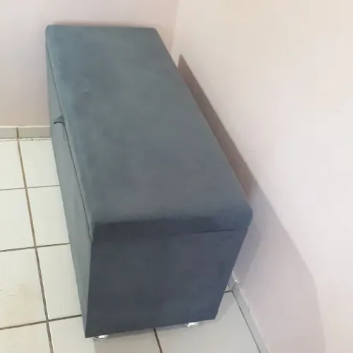 Puff baú de 1 metro suede cinza chumbo 