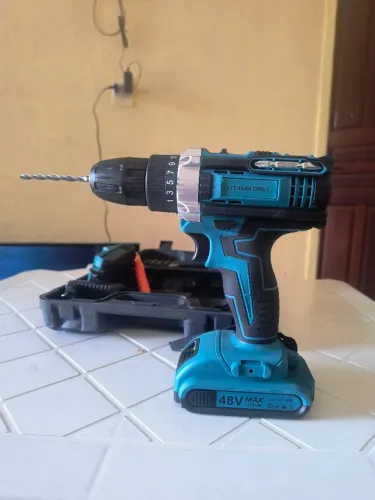 Parafusadeira e furadeira 48V Max sem fio