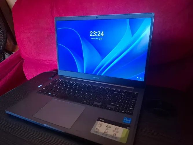 Samsung book np550xda