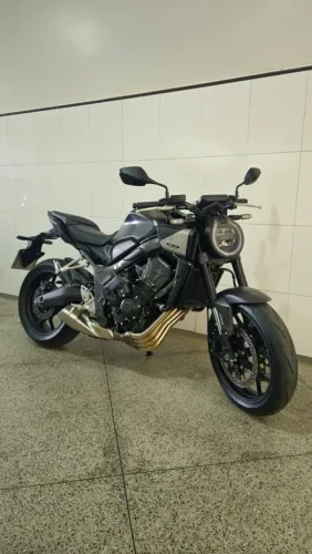 CB 650R E-CLUTCH 2026