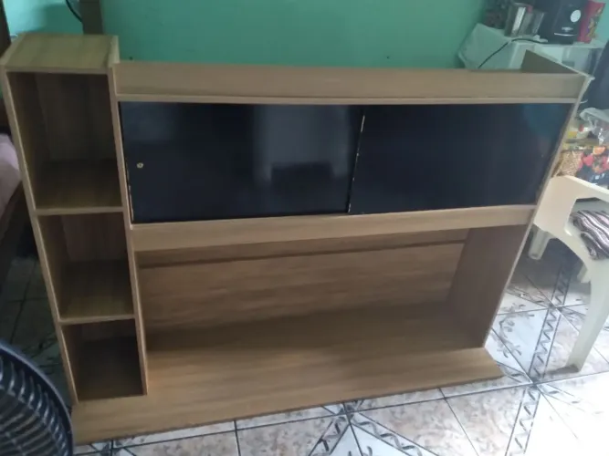 Painel de tv e armário de cozinha