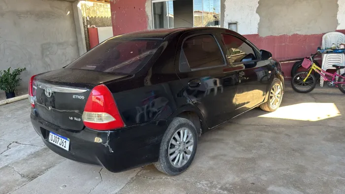 Toyota Etios XLS Sedan 1.5 Flex 16V 4P Mec. 2014
