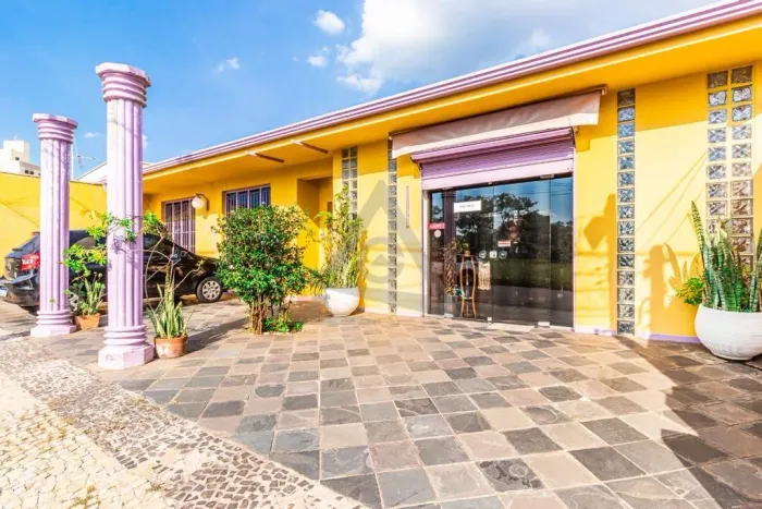 Casa à venda em Campinas, Parque São Quirino, com 3 quartos, com 220 m²