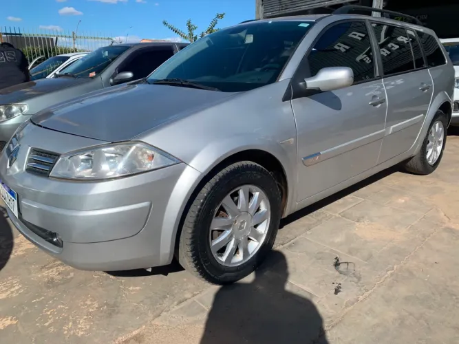 Renault Megane Grand Tour Dynam. Hi-flex 1.6 16V 2013