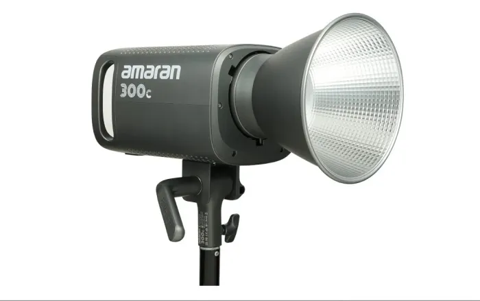 Iluminador Led Amaran 300c Rgb 300w Luz Contínua
