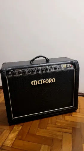 Amplificador Meteoro MCK 200 Andreas Kisser Signature - 200W RMS Pré Valvulado