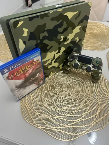 PlayStation 4 Slim