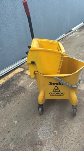 Carrinho funcional limpeza