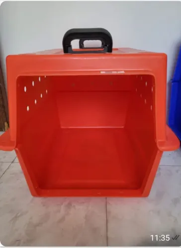 Caixa de Transporte para pet. Tamanho pequeno e médio.