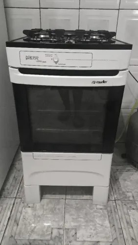 Fogão com tampo de vidro