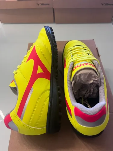 Chuteira Society Mizuno Morelia