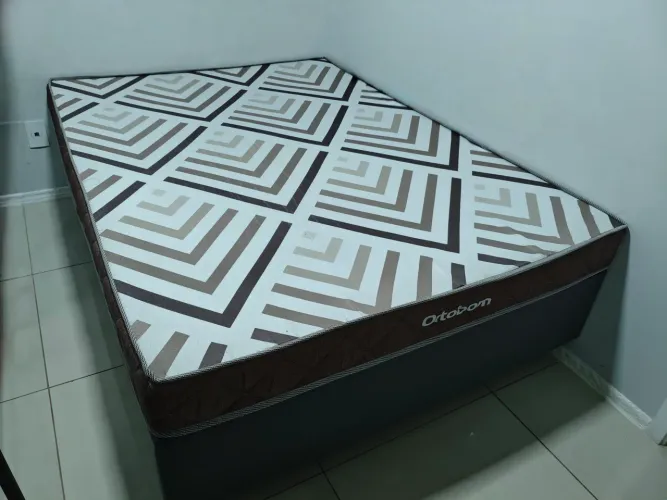Cama box + Colchão Casal
