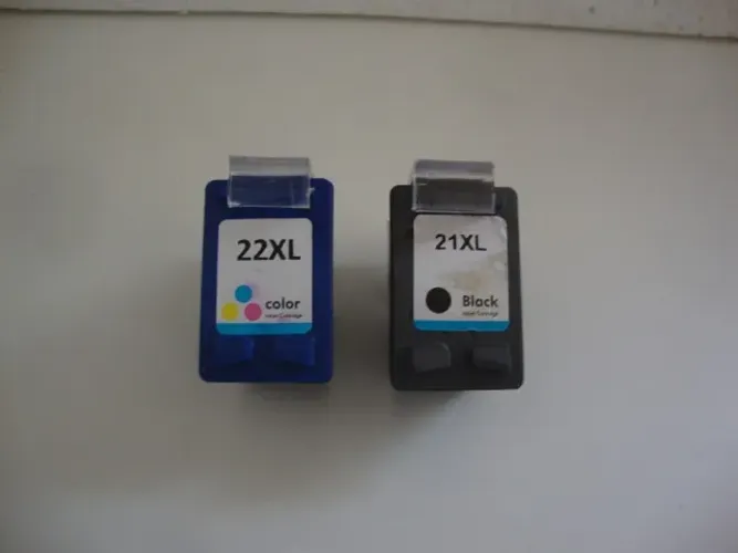 Cartucho Original HP 21/22 XL usado e carregado.