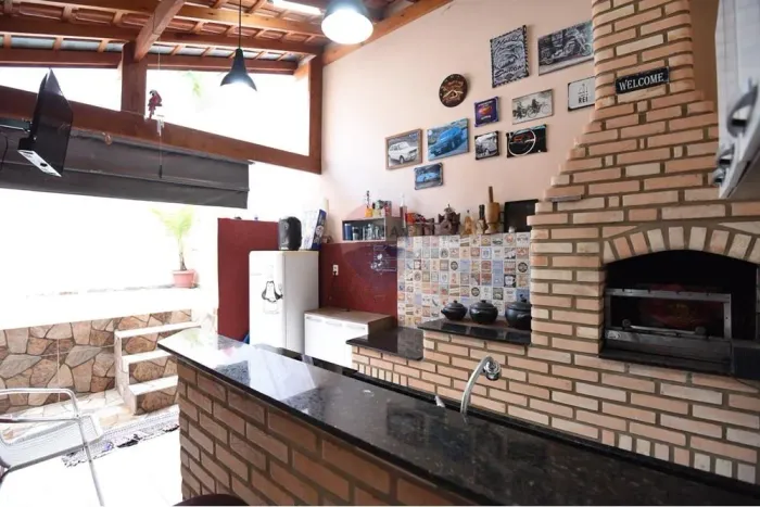 Casa no Jardim Wenzel com 2 quartos sendo 1 Suíte, com Área Gourmet e piscina